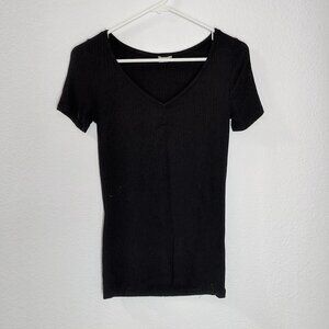 Women's Low Cut Ribbed Top - Black